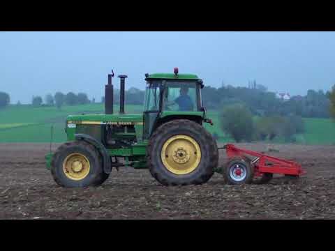 Landb. Crombez - Heuvelland - John Deere 4255