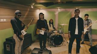 Download lagu MONKEY BOOTS - Dimensi mp3 Download lagu MONKEY BOOTS - Dimensi mp3