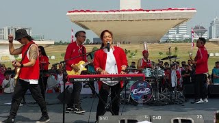 Download lagu COKELAT live at Jakarta Half Marathon 2023 , monas 20 agustus 2023 mp3