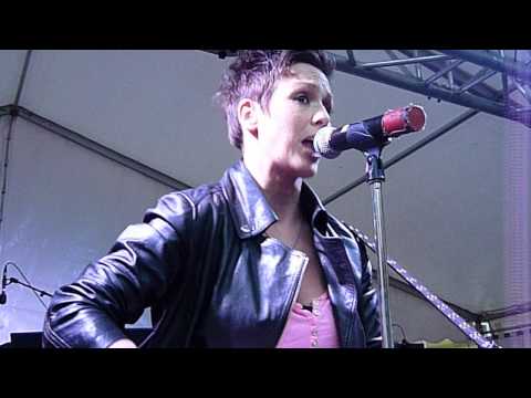 Sharron Levy in Hallein "Skip into the beat"