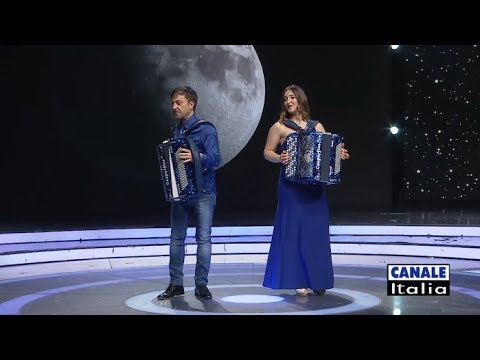 Alessandro Mangani "Dea della luna" | Cantando Ballando (HD)