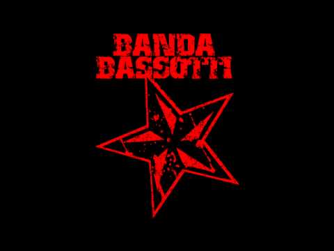 Banda Bassotti - El Pueblo Unido Jamàs Serà Vencido