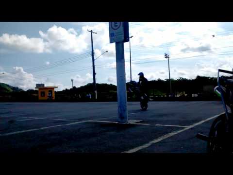 Wheeling no portinho com piloto Marcelinho Ruas