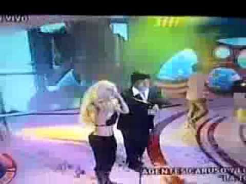 TU CANA ME SUENA  , SHAKIRA