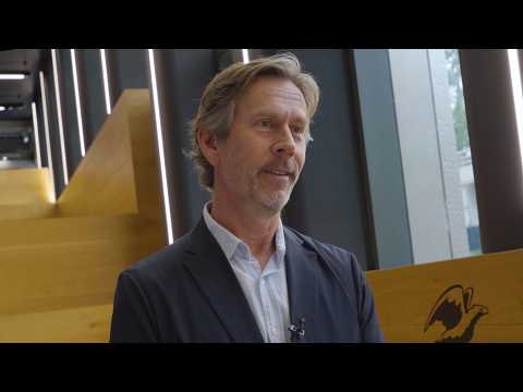 Study Business Analytics & AI | La Trobe University