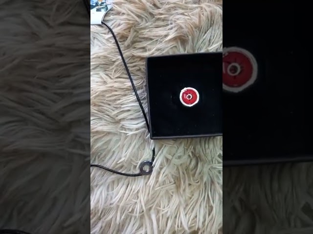 Vídeo relacionado con Itachi Uchiha Anime Cosplay - Collar de tres anillos