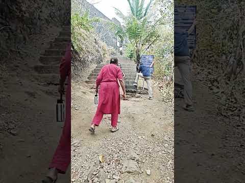 Korlai fort ki chadhai#maharashtra #travel #travelvlog #family #familyvlog
