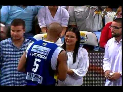 Entrega de anillos Marinos de Anzoátegui