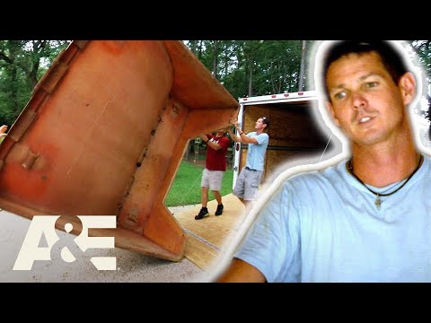 "New & Improved" Jarrett's Half-Brained Half-Pipe Pickup (S3) | Shipping Wars | A&E