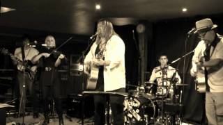 Steve Roach &amp; Little Rain covering Jimmy Reed&#39;s Down In Mississippi