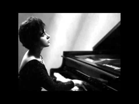 Nina Lelchuk plays Mendelssohn Scherzo in E minor Op. 16 No. 2