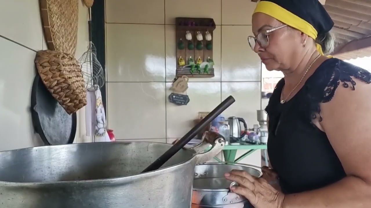 DOCE DE LEITE COM OVOS COM GOSTINHO  DE CASA DE VÓ 2024