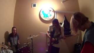 DIIV - "Dust" rough idea demo in the practice space