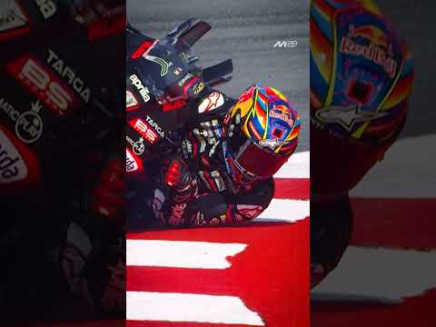 Jorge Martin's T5 SHOULDER DOWN 🤯