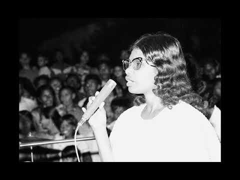 Fen Meeruvi Reethi Rashey Mee Roohu Vany Thinadhooga ey - Mariyam Didi