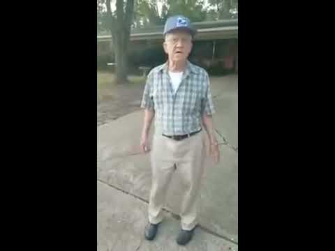 Pop reminds me of Grandpa Gustafson off grumpy Old Men!