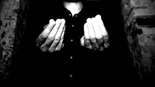 Mund de Carlo "Midt i al støjen er der helt stille" (Officiel musikvideo)