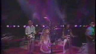 Juice Newton Dirty Looks (live)