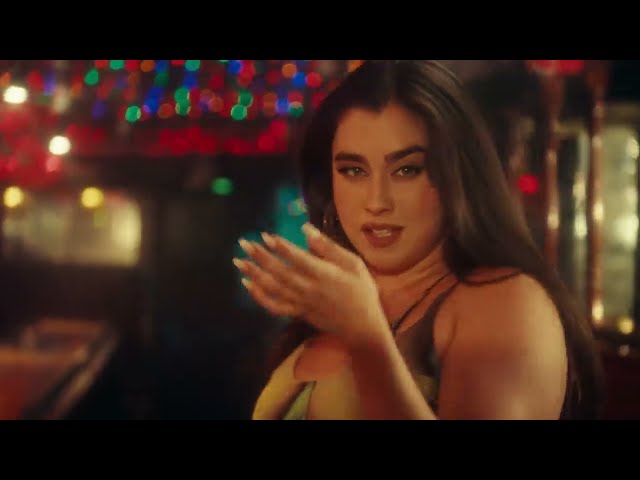 Video zu 'Pina' ansehen