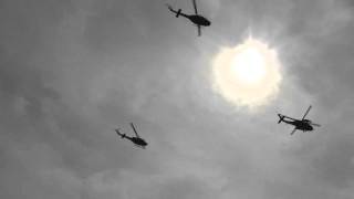 preview picture of video '目達原駐屯地57周年　創立記念行事　祝賀編隊飛行　Celebration formation flight'