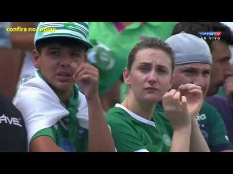 Jackson Follmann, Alan Ruschel e Neto voltam Arena Condá e recebem medalha e homenagem