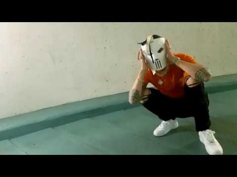 D2BLE PEINE - 3 SINGES (Clip officiel)