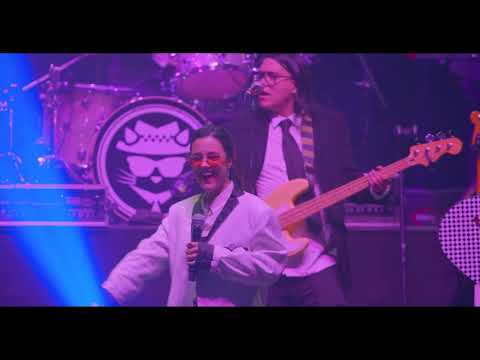 Out Of Control Army & Madame Recamiere -Quizas Quizas  (en vivo desde el teatro Metropolitan)