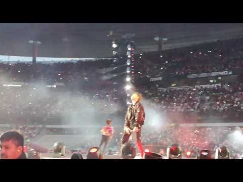 BTS - MIC Drop, Paris, 190608
