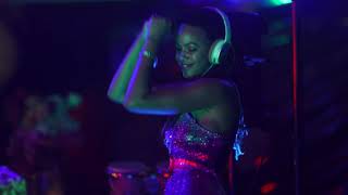 DJ Band Miss Renee Simone