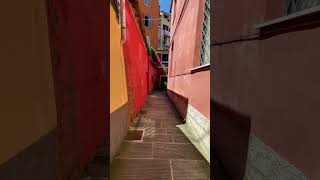 🇮🇹 Travelogue- alleyway, La Spezia #italy #laspezia #alleyway #義大利 #義大利旅遊 #travel