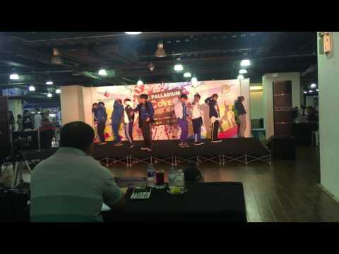 ECM cover NCT 127 - Intro + Limitless @ Paladium IT (130717)