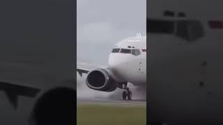 Download lagu Batavia Air’s B737 Bold Indonesia Airstrip Touchdown! ✈️ mp3