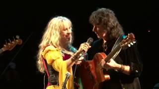 Blackmore&#39;s Night   02  Candice and Ritchie talk about World Of Stone 29 10 2016 Jesus Peraza source