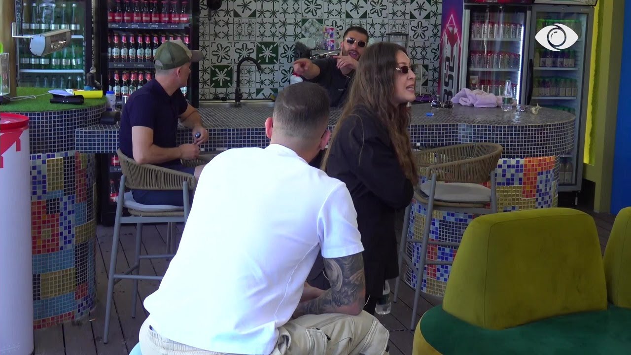 “Për të dashurën tënde ti bën namin”/ Romeo-Françeskës: Rri me një djalë përndjekës