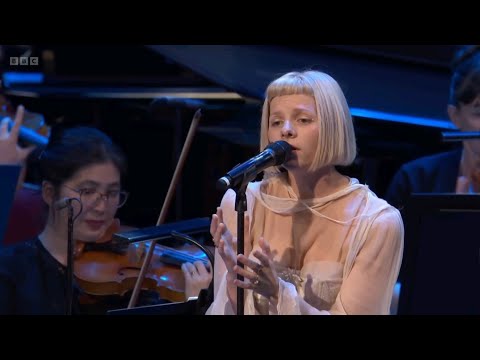 Aurora performing🥰Take Me Back Home for Frozen Planet II.