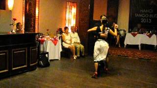 Milena Plebs y David Palo en Vietnam, Hanoi