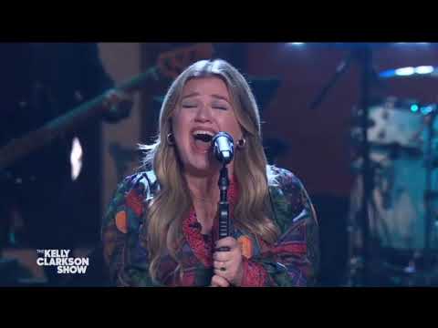 20 Times Kelly Clarkson Left the Atmosphere