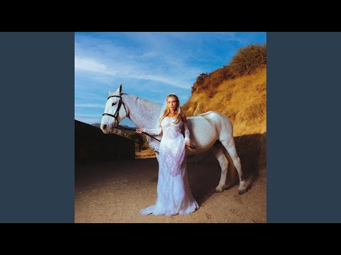 Discover the Enchanting Vibes of Jadelyn's "Runaway" Single
