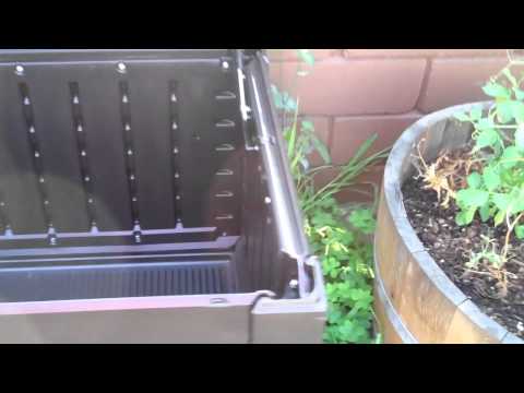 Review of the Rubbermaid Bench Box