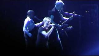 David Bowie - The Loneliest Guy / I&#39;m Afraid of Americans - Vienna, 2003