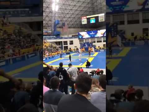Eberth Santos x Bernardo Santos - (final) - Mundial IBJJF 2017.