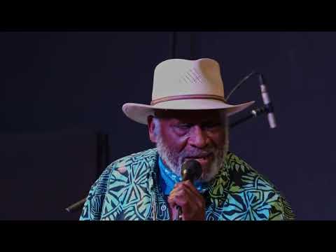 Los Lobos & Taj Mahal - Lindy Lou