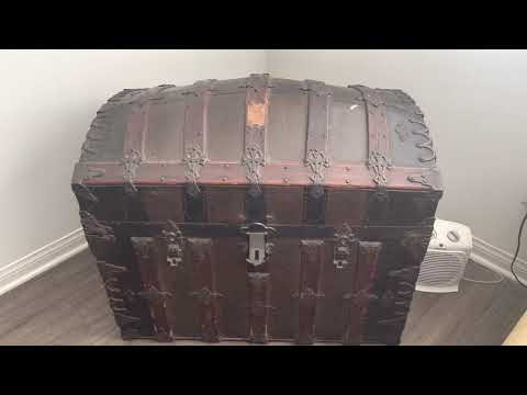 Help me identify this old trunk from my great great grandmother