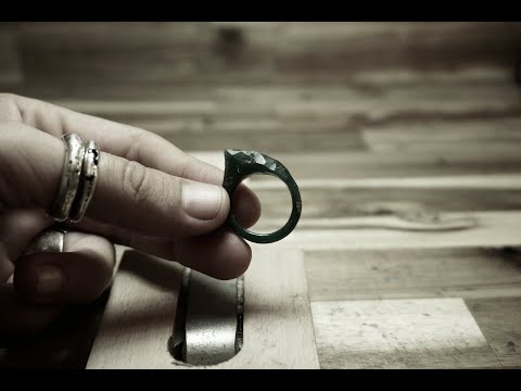 Lost wax casting of a silver ring by INNERSTONE