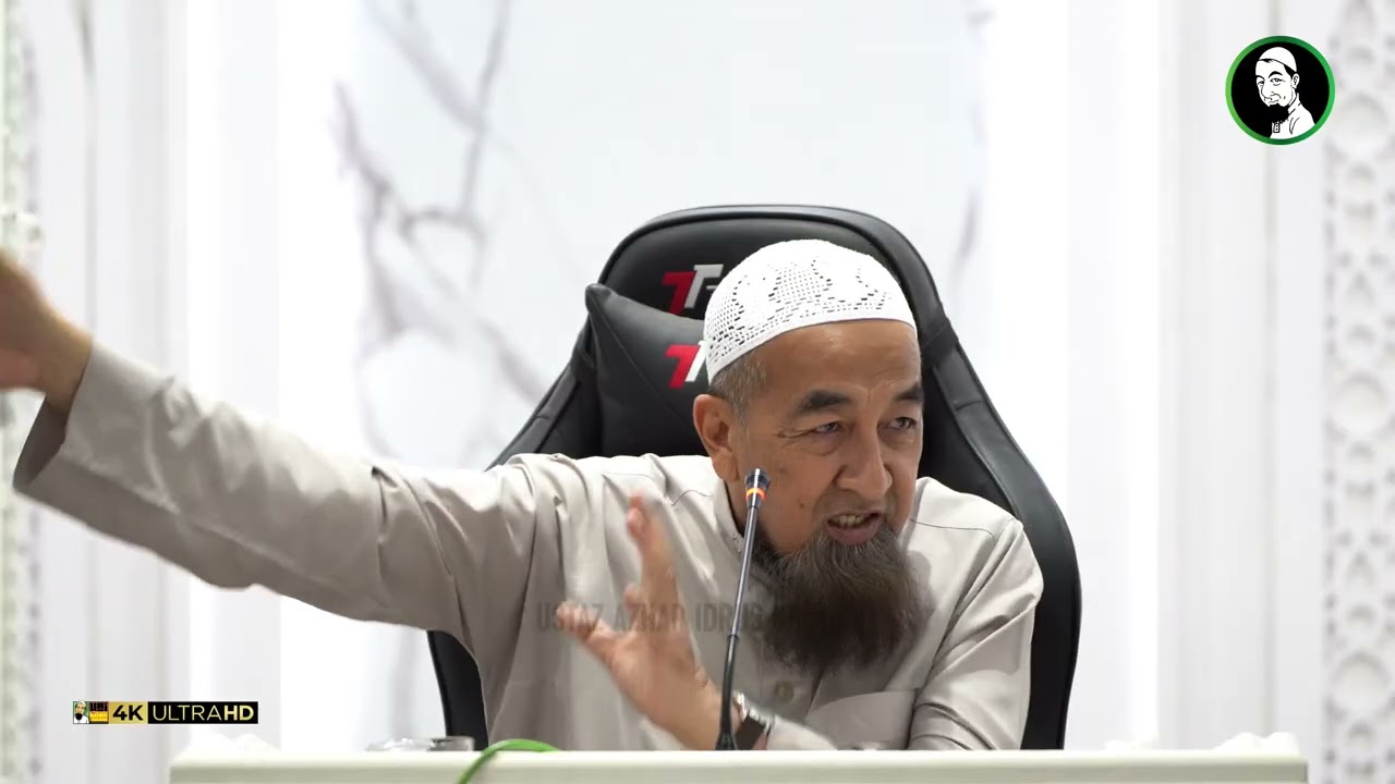 Perempuan Tak Tutup Aurat Dengan Sempurna - Ustaz Azhar Idrus