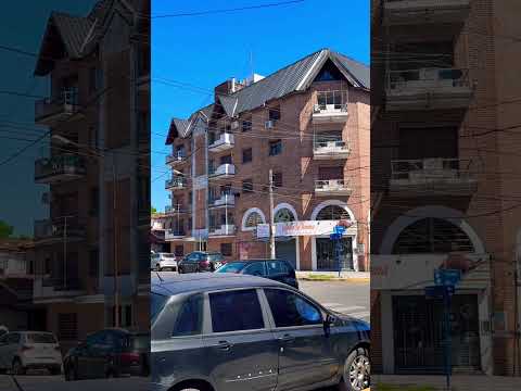 Este edificio pareciera ser de #pinamar pero está en #ramosmejia #shorts #buenosaires #travel #city