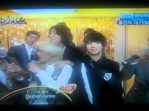 110812 SJ Backstage Interview