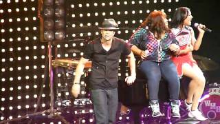 Lady is a Tramp [HD] Glee live!  Gibson Amphitheatre