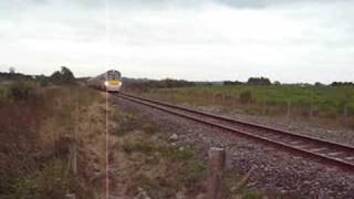 preview picture of video '12:40 Dublin Heuston to Westport Train at Cloondroon Crossing (Claremorris)'