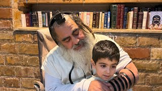 הרב שלום סבג✨רבנו אמר אני אשתדל והתאמץ לתקן את מי שיבוא אצלי למה הוא לא הבטיח?-י״ח בטבת ה׳תשפ״ו🇮🇱 ‏ (הרב שלום סבג) - התמונה מוצגת ישירות מתוך אתר האינטרנט יוטיוב. זכויות היוצרים בתמונה שייכות ליוצרה. קישור קרדיט למקור התוכן נמצא בתוך דף הסרטון